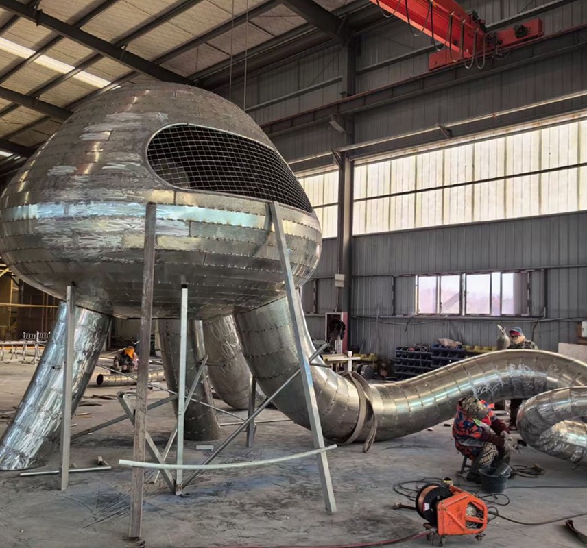 不锈钢滑梯案例